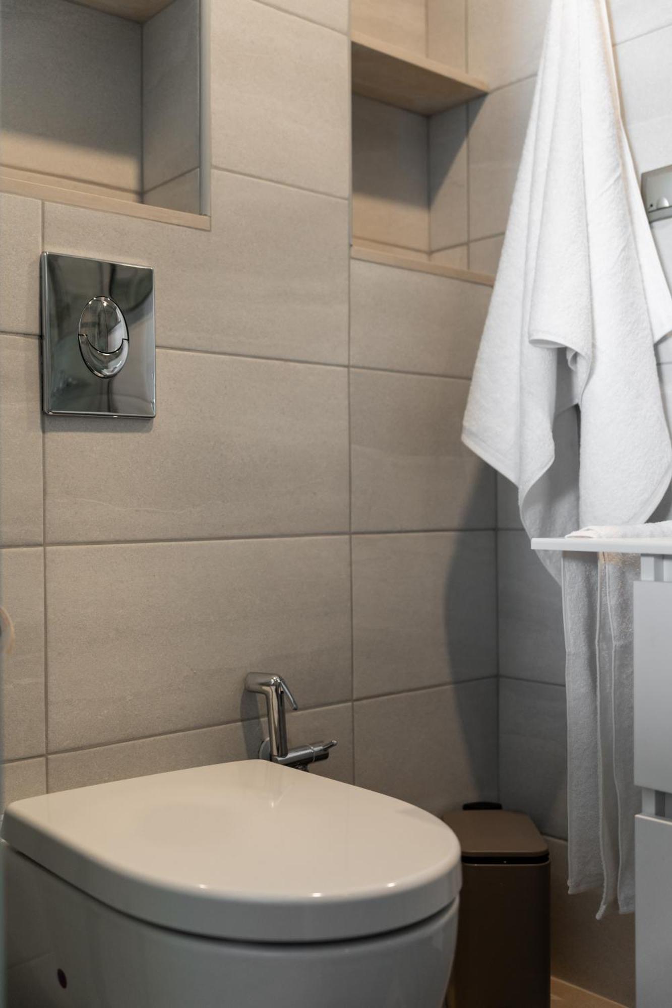 Secret View Apartment, With Private Jacuzzi Rethymno  ภายนอก รูปภาพ